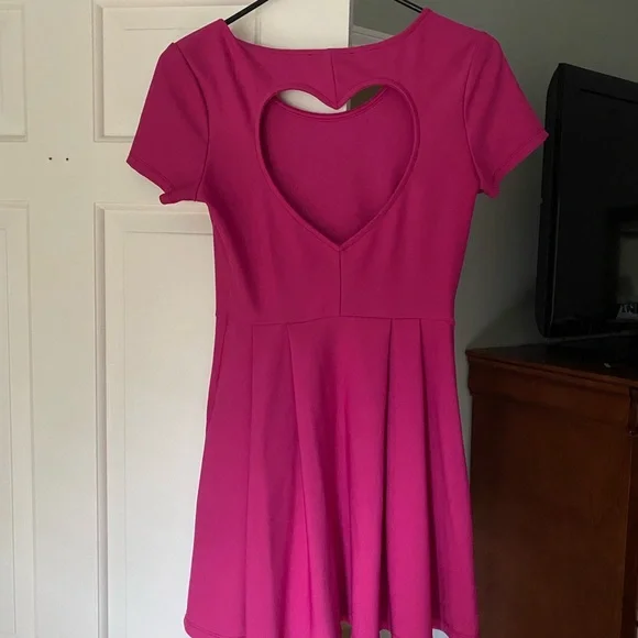 Forever 21 | Dresses | Pink Heart Cut Out Back Dress Zipper On Side |  Poshmark